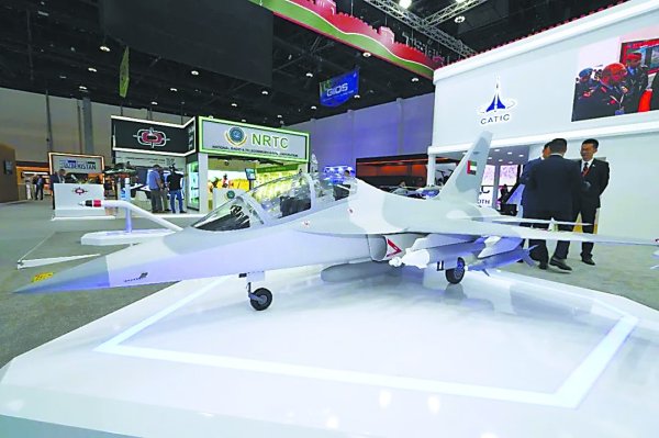 期货配资炒股门户 全球最大防务展开幕，军贸大国各显身手，中方展示近500款装备！